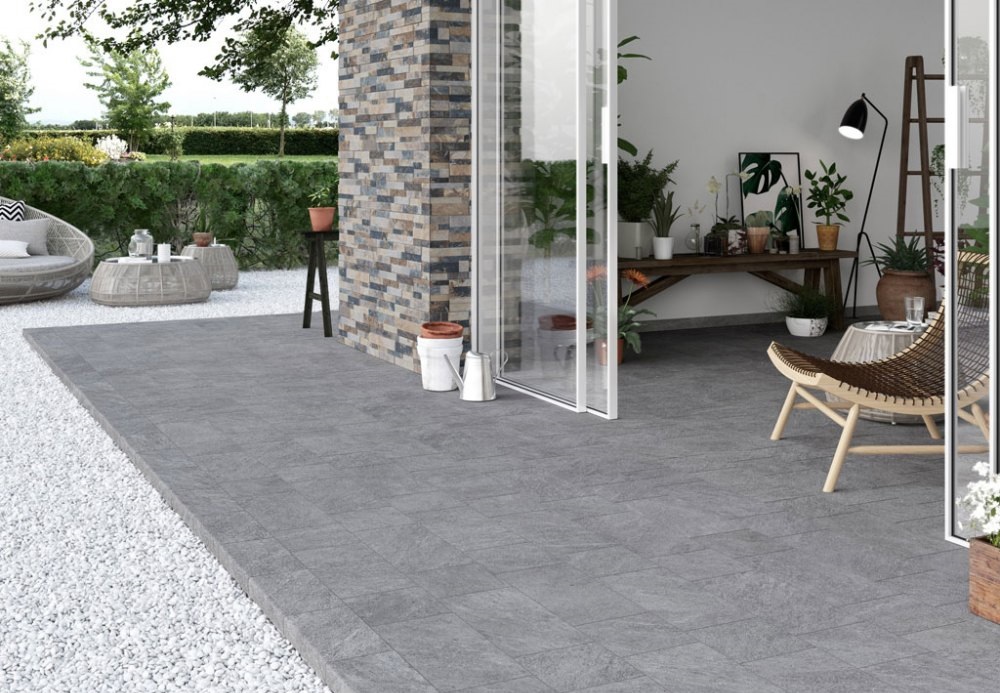 Pose de carrelage pour terrasse extérieure - Isère (38) à Aoste